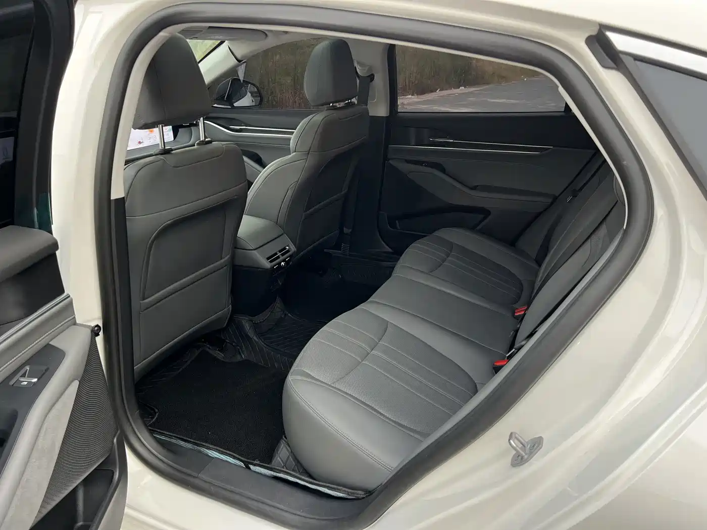 صورة 15 - Ford Mondeo