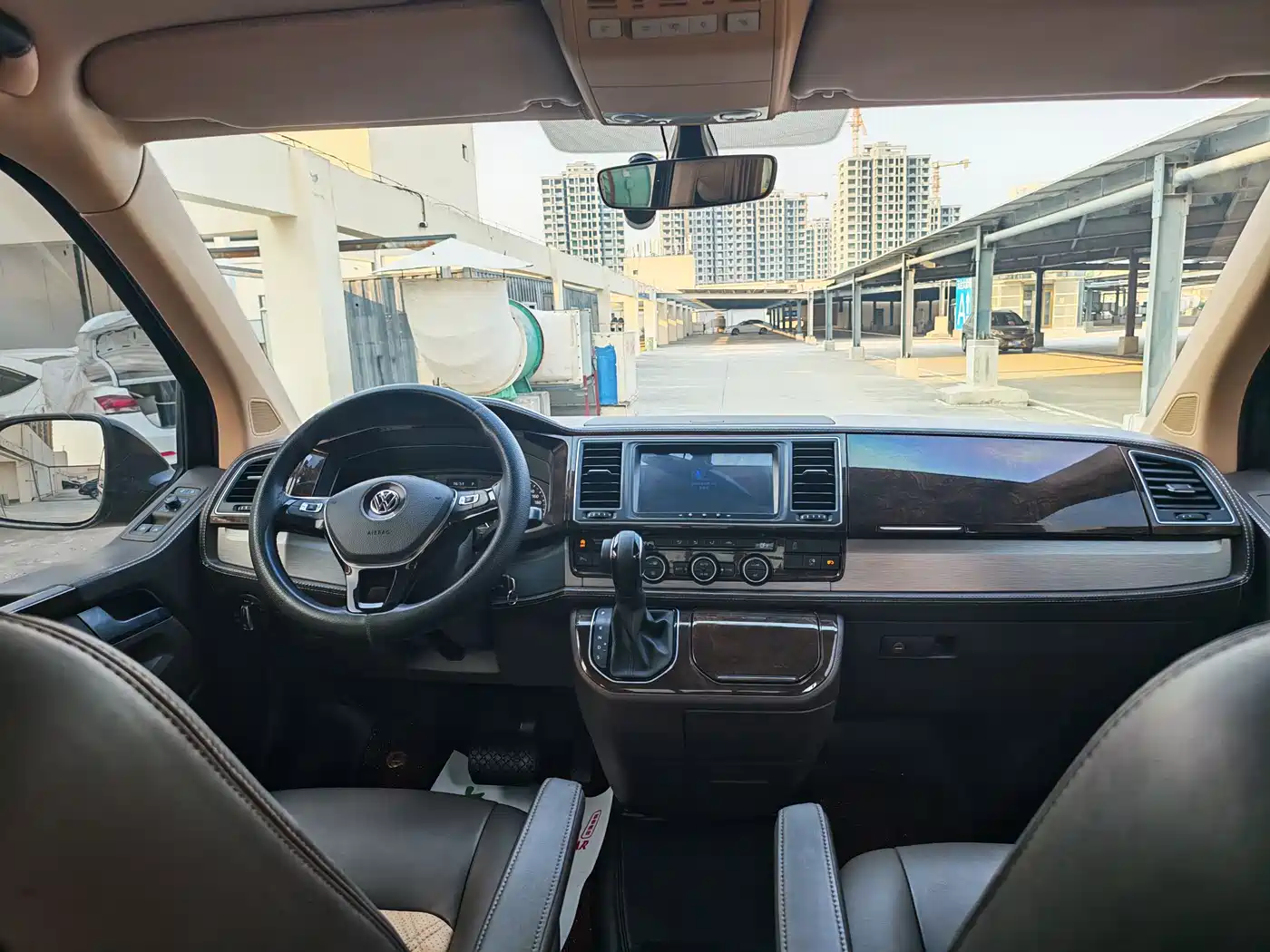 Volkswagen Caravelle 2019 2.0TSI 4WD Luxury 7-seater фото 15