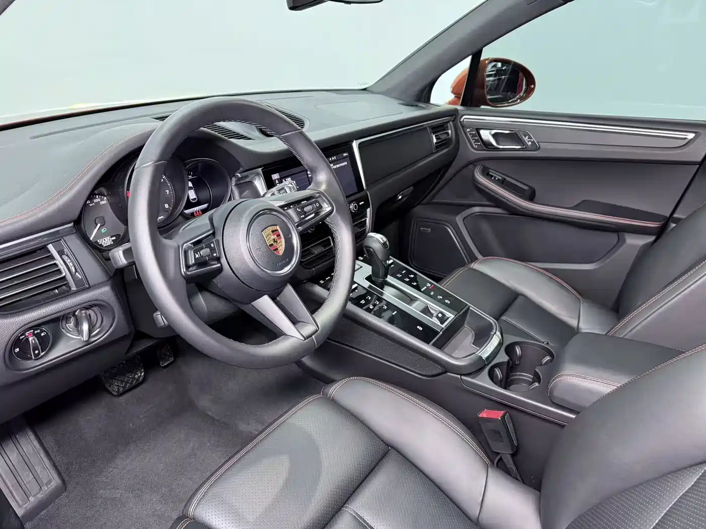 Porsche Macan 2022 Macan 2.0T фото 9