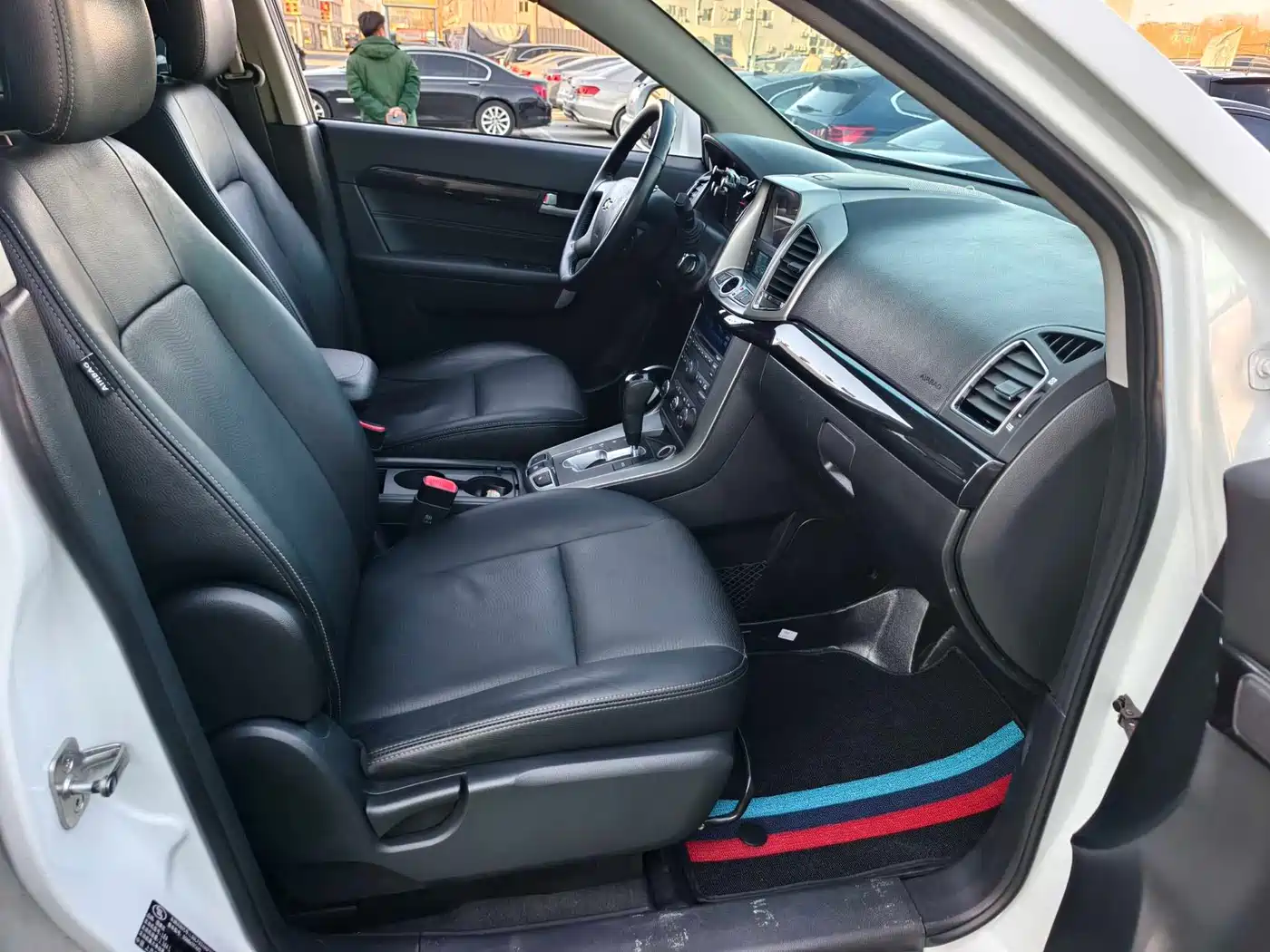 Chevrolet Captiva 2015 2.4L AWD Flagship 7-Seater фото 20