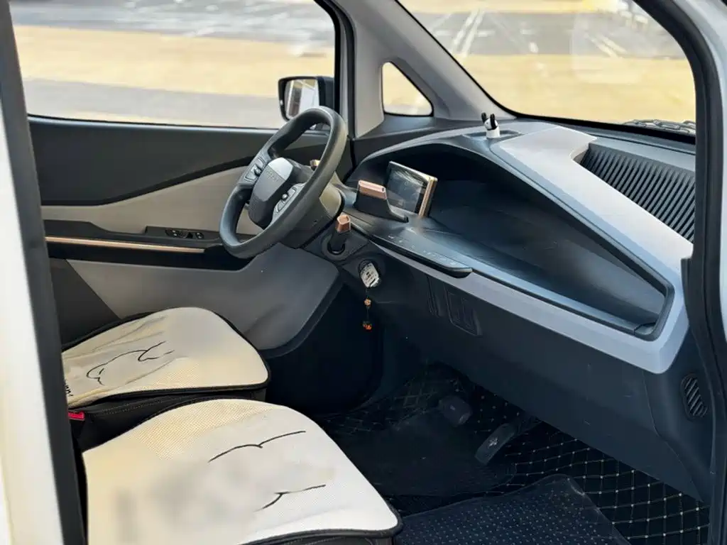 Baojun E200 2021 2020 305KM Smart Edition