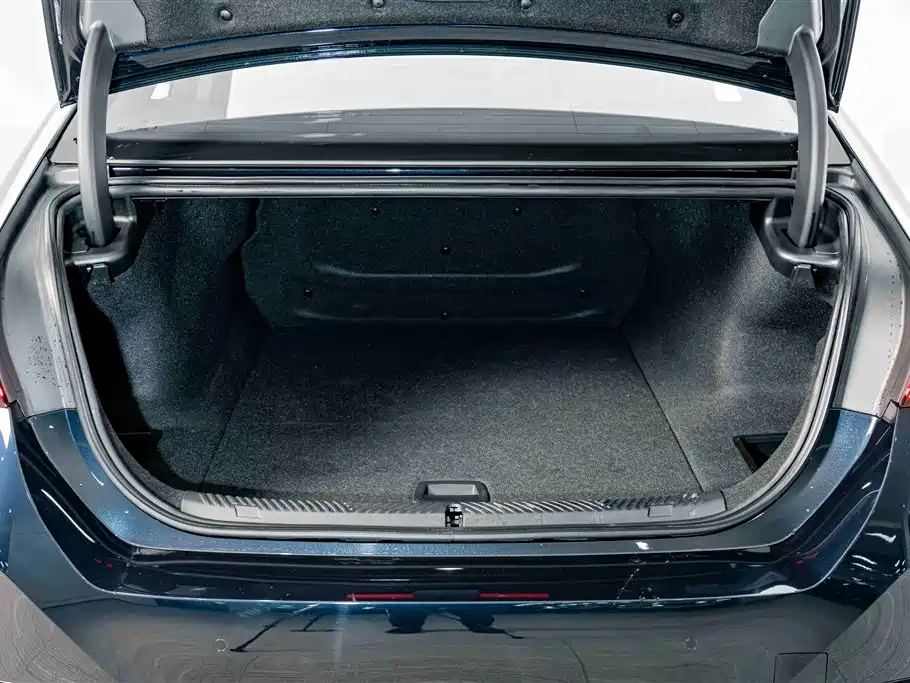 BMW i5 2026 2025 eDrive 35L M Sport Package