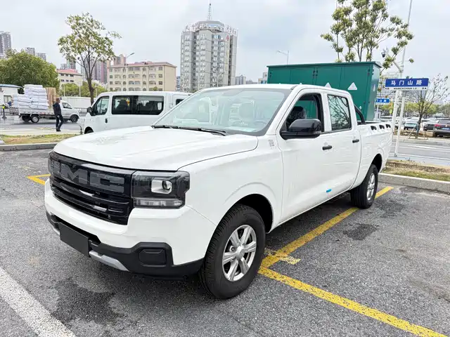 Jiangling Baodian 2025 Model 2.5T Automatic Diesel 4WD Long Wheelbase Flatbed