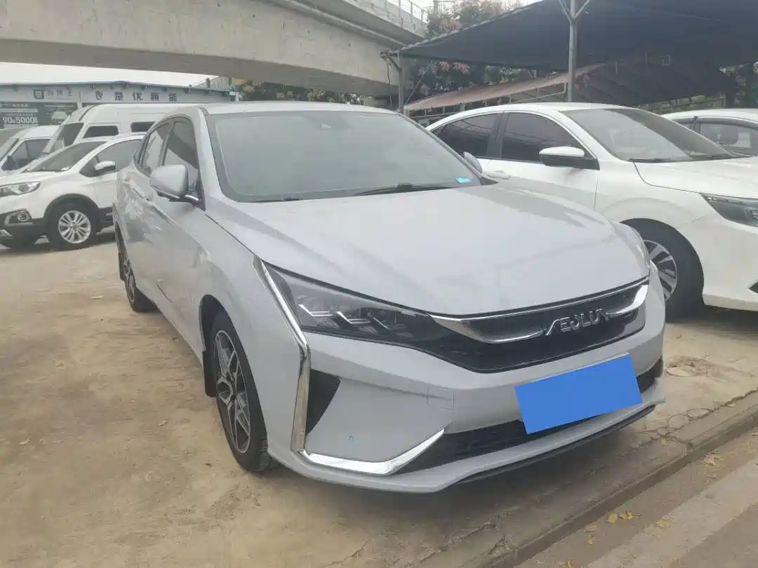 Photo 3 - Dongfeng Aeolus Yixuan