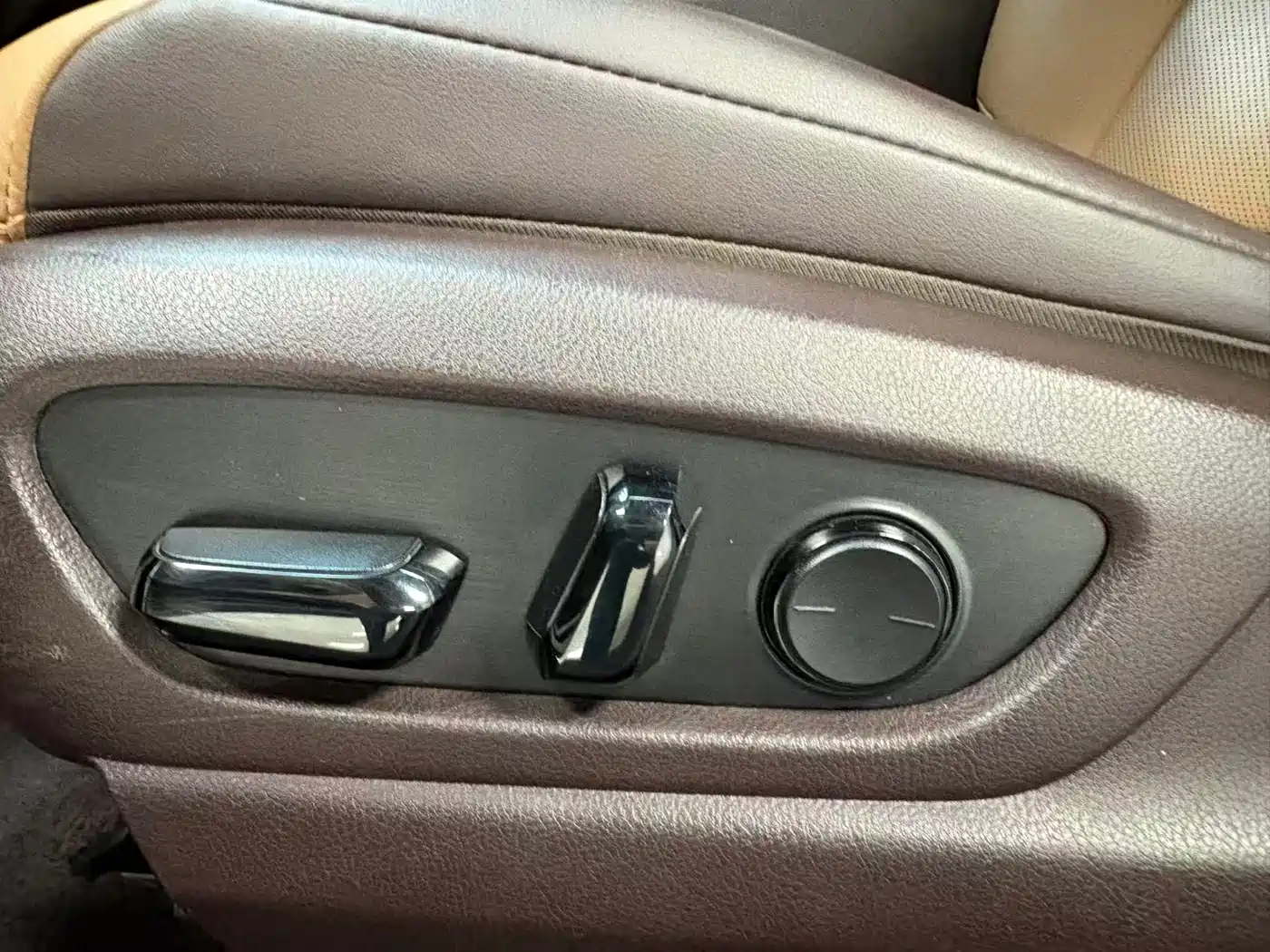 Lexus ES 2020 200 Excellence фото 12