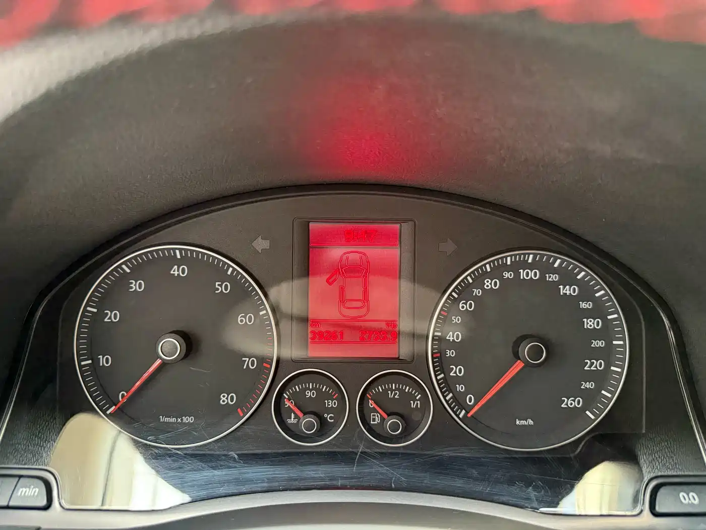 Photo 13 - Volkswagen Sagitar