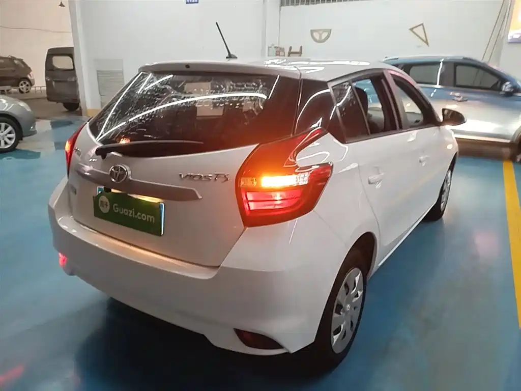 Toyota Vios FS 2017 1.5L CVT Fengchi Edition фото 7