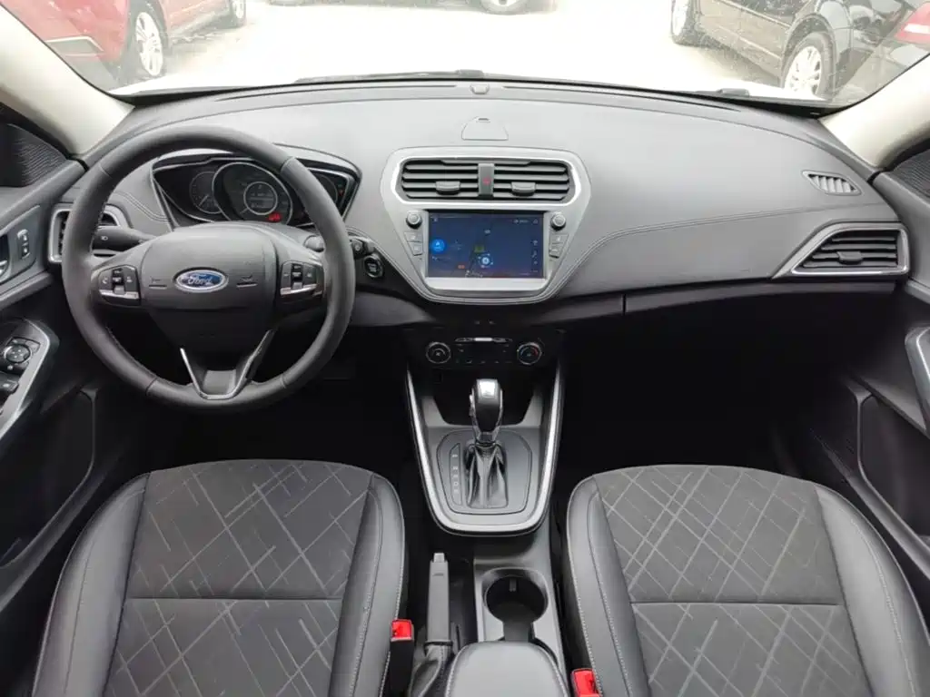Ford Escort 2021 2019 Facelift 1.5L Auto Comfort Edition China VI