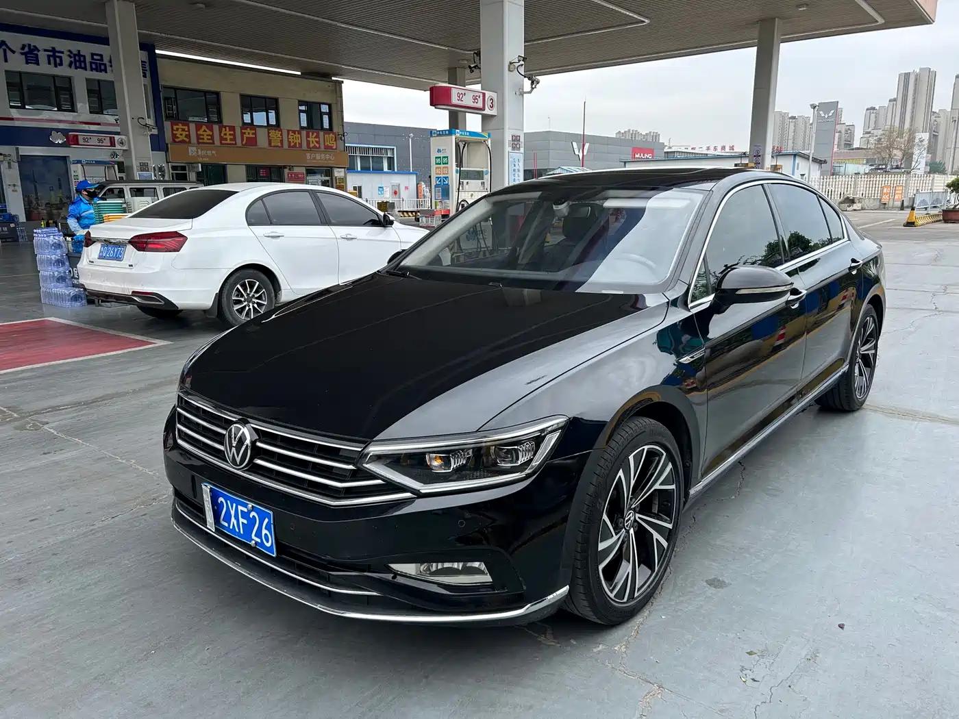 Volkswagen Magotan 2021 330TSI DSG 30th Anniversary Edition фото 3