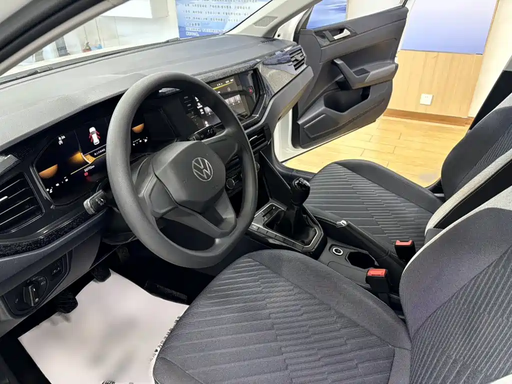 Фото 18 - Volkswagen Lavida