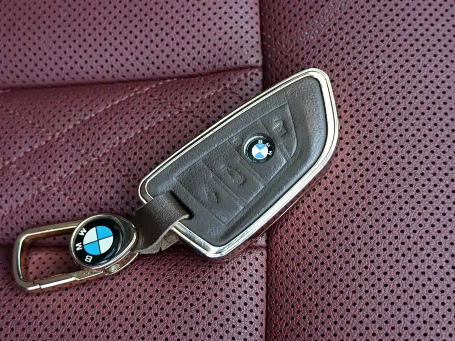 BMW 5 Series 2023 530Li Leading M Sport Package фото 38