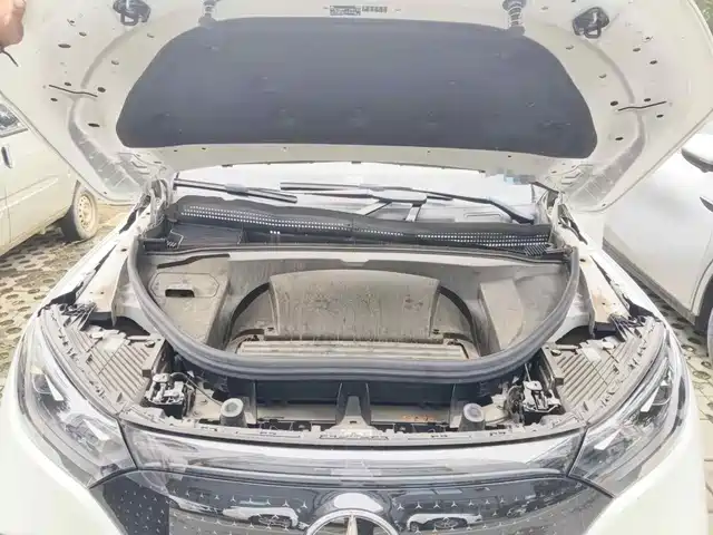 Mercedes-Benz EQE SUV 2023 500 4MATIC — фото 3