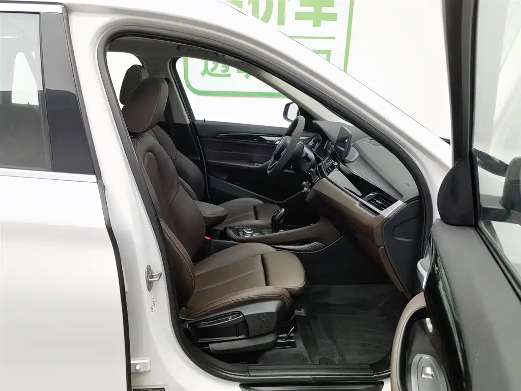 BMW X1 2021 sDrive20Li Fashion фото 23