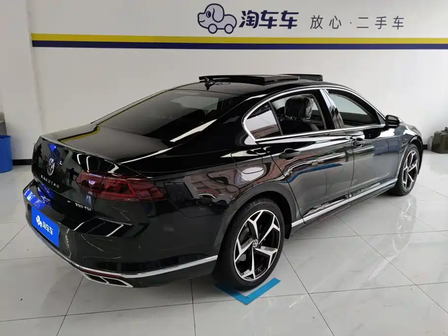 Volkswagen Magotan 2025 2025 Facelift Public Edition 330TSI DSG Luxury