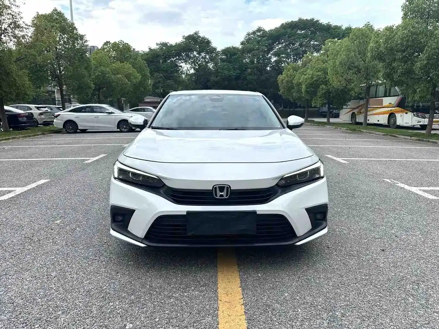 Honda Civic 2023 240TURBO CVT Dynamic Edition фото 2