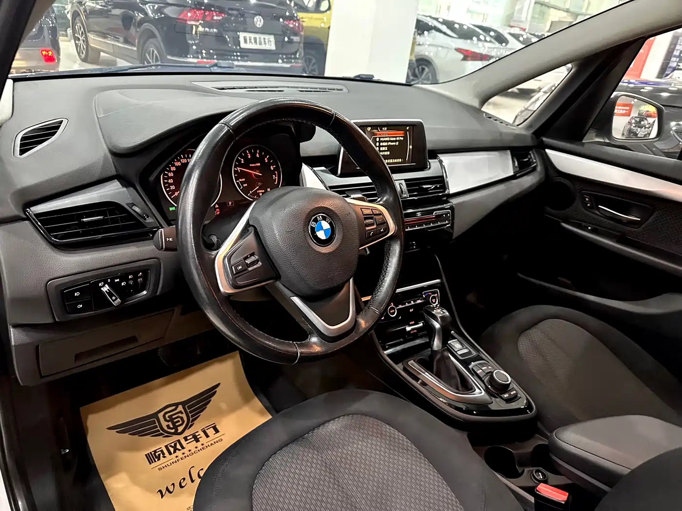 BMW 2 Series Gran Tourer 2015 218i Leading фото 6