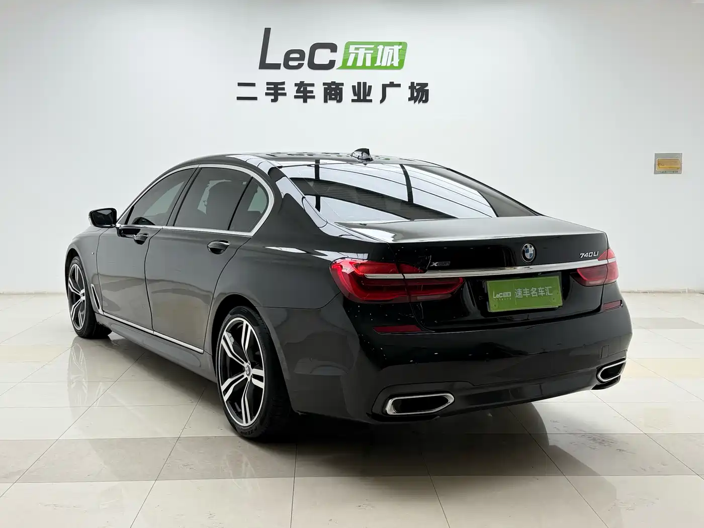 BMW 7 Series 2018 740Li xDrive Premium Type M Sport Package фото 6