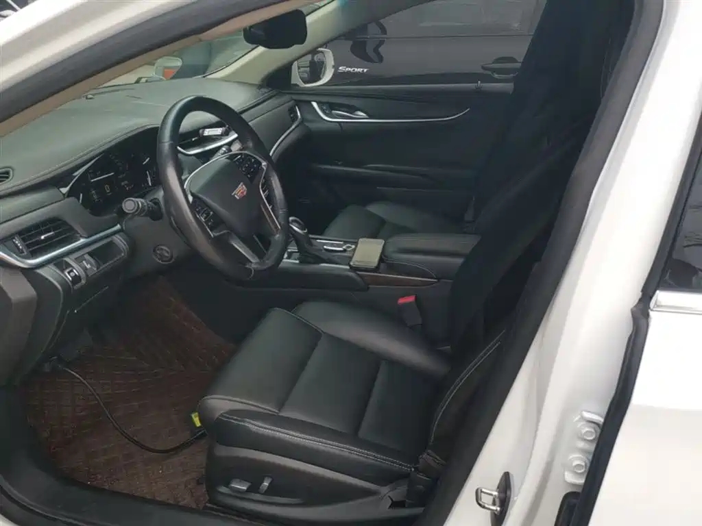 Cadillac XTS 2018 28T Technology фото 15