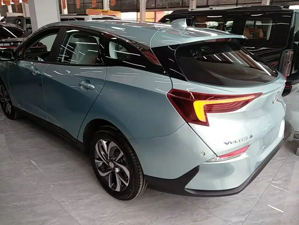 Фото 5 - Buick Velite 6