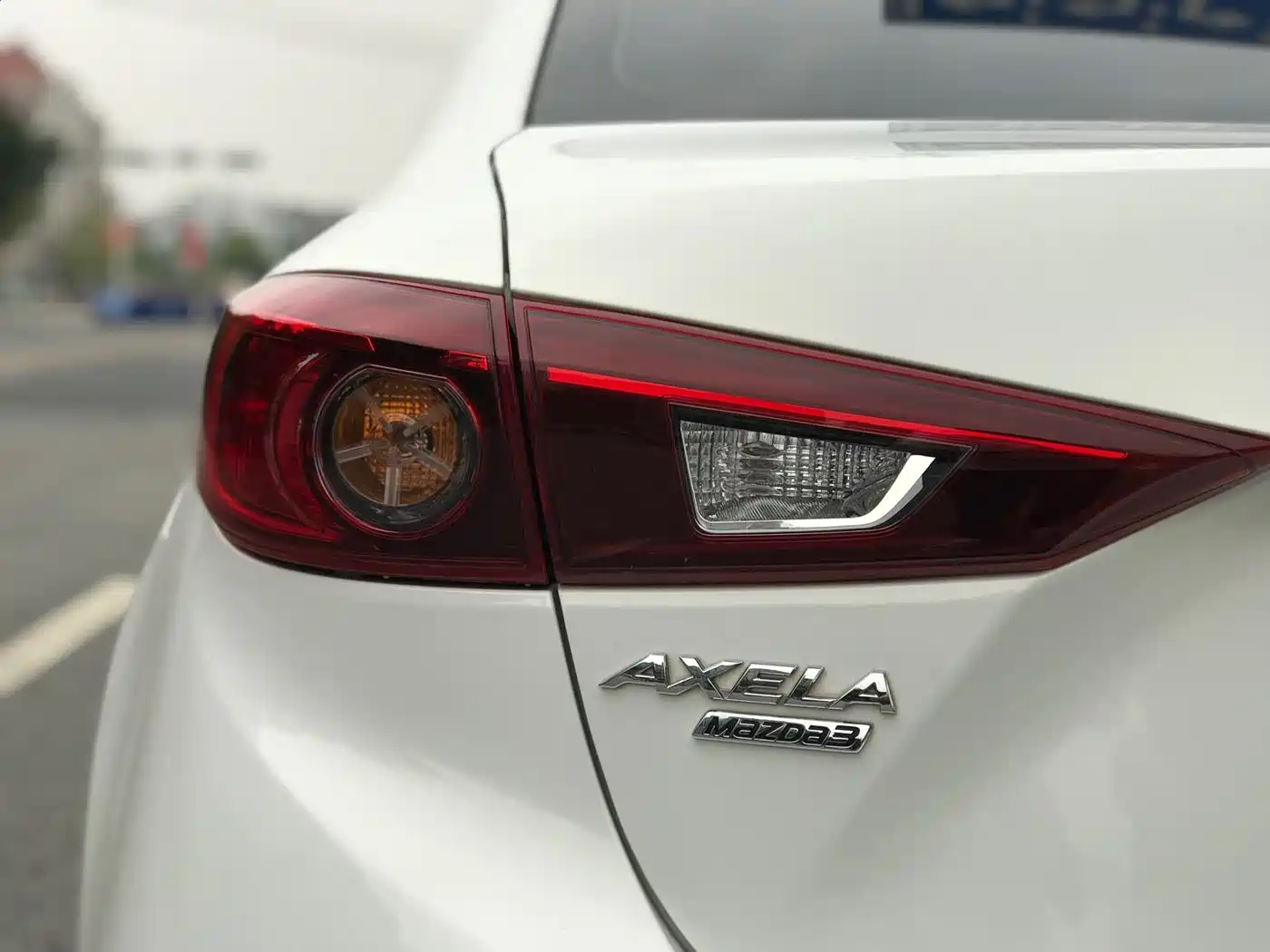 Mazda Mazda3 Axela 2016 Sedan 1.5L Automatic Comfort фото 11