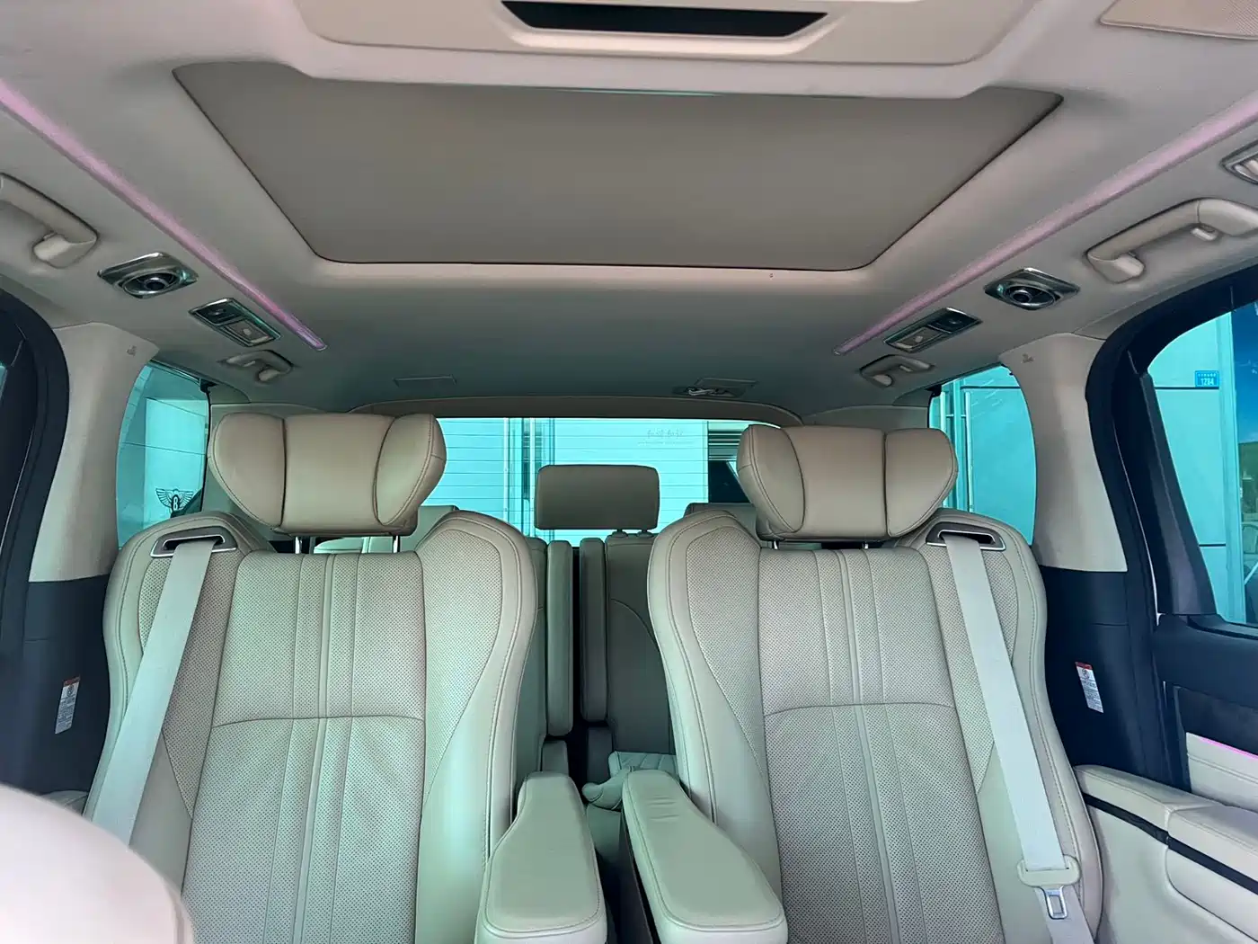 Toyota Alphard 2020 Hybrid 2.5L Premium Edition фото 15