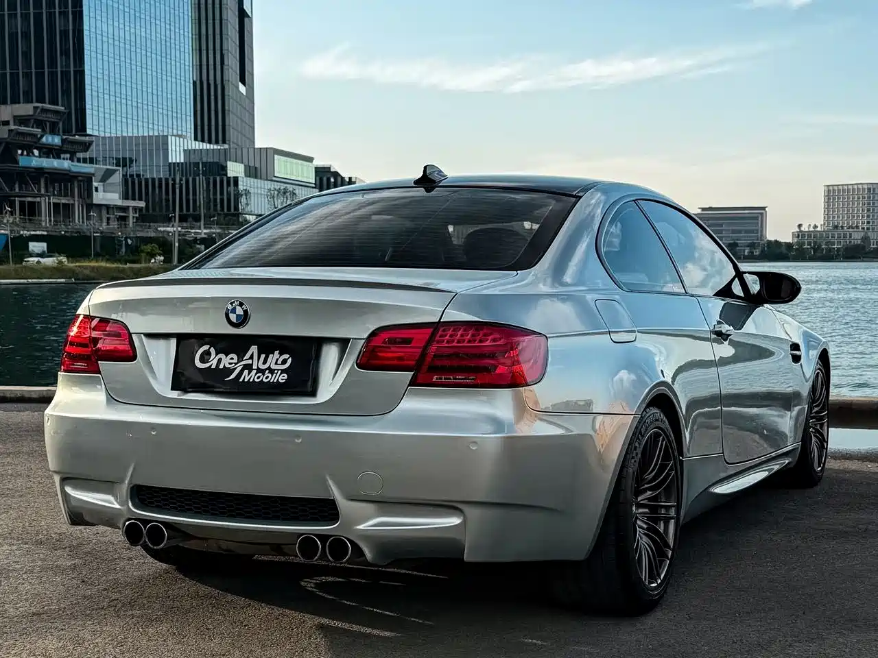 BMW M3 2013 2011 M3 Coupe Carbon Fiber Roof Edition
