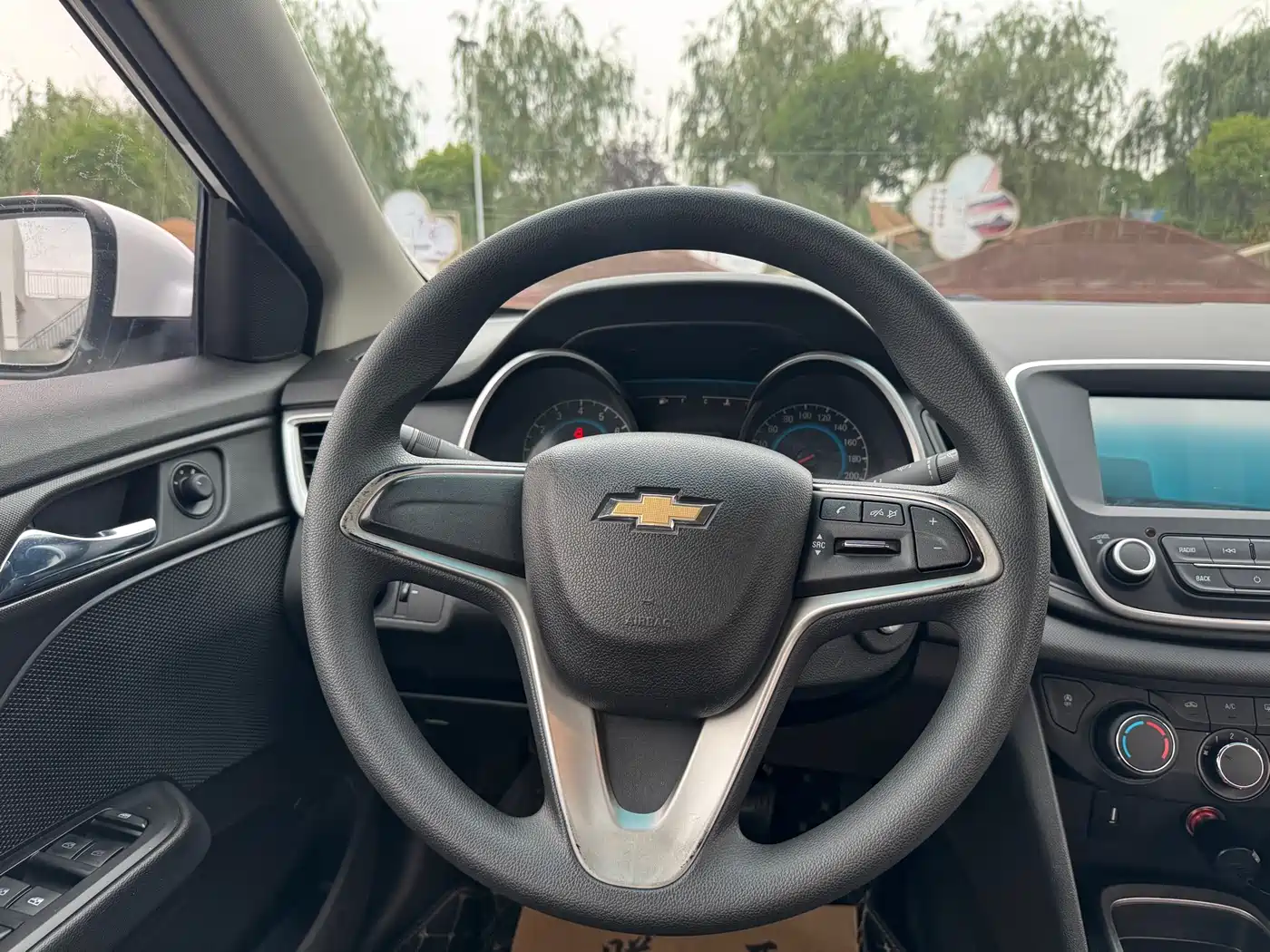 Chevrolet Cavalier 2016 1.5L Manual Delight Edition фото 16