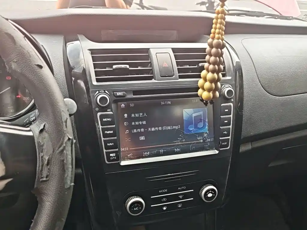 Фото 13 - BAIC Huansu S3