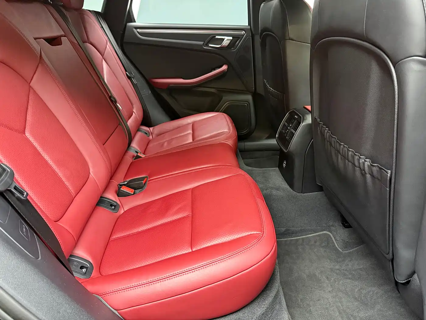 Porsche Macan 2024 Macan 2.0T фото 11