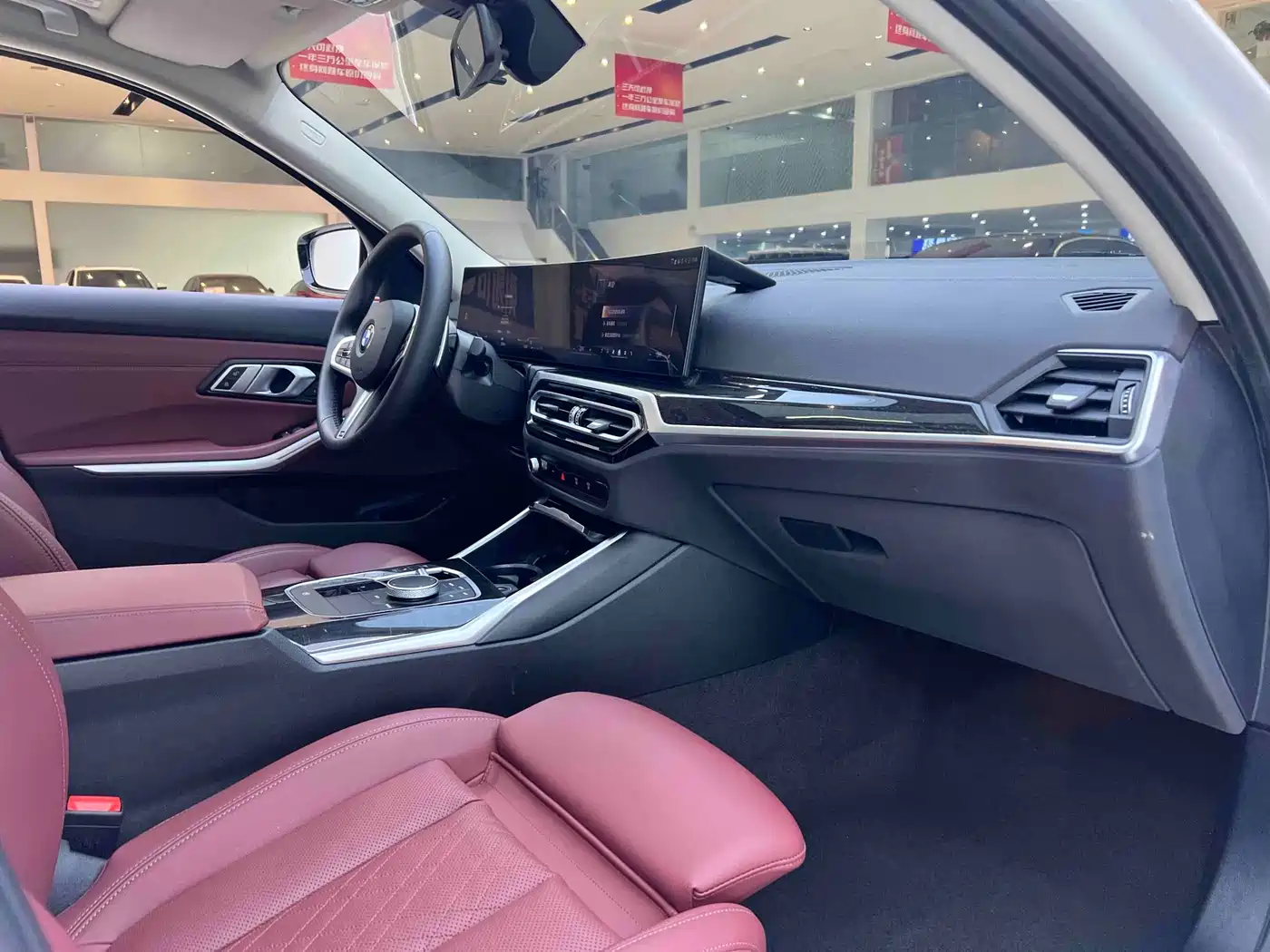BMW 3 Series 2024 320Li M Sport Package фото 24