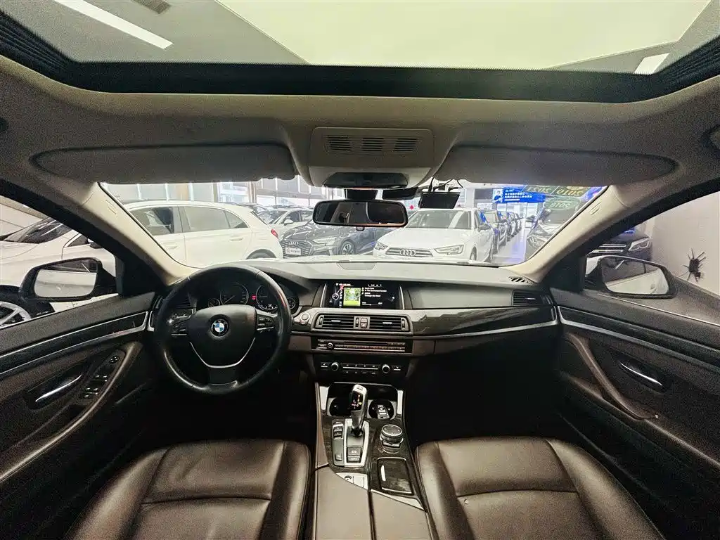 BMW 5 Series 2014 525Li Luxury Design Package фото 14