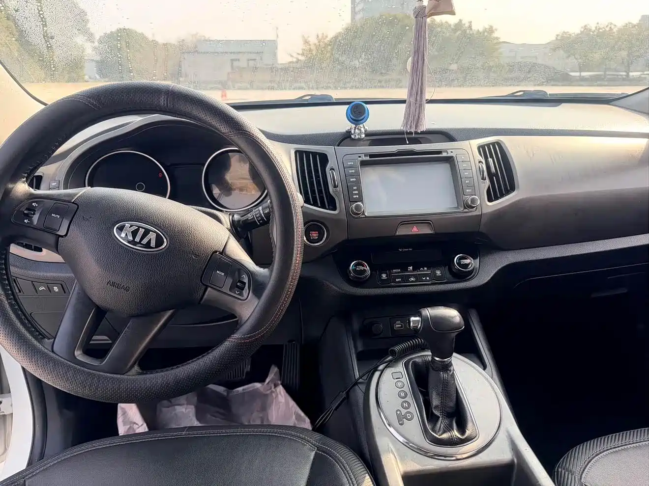 Kia Sportage 2015 2.0L Automatic 2WD GLS фото 11