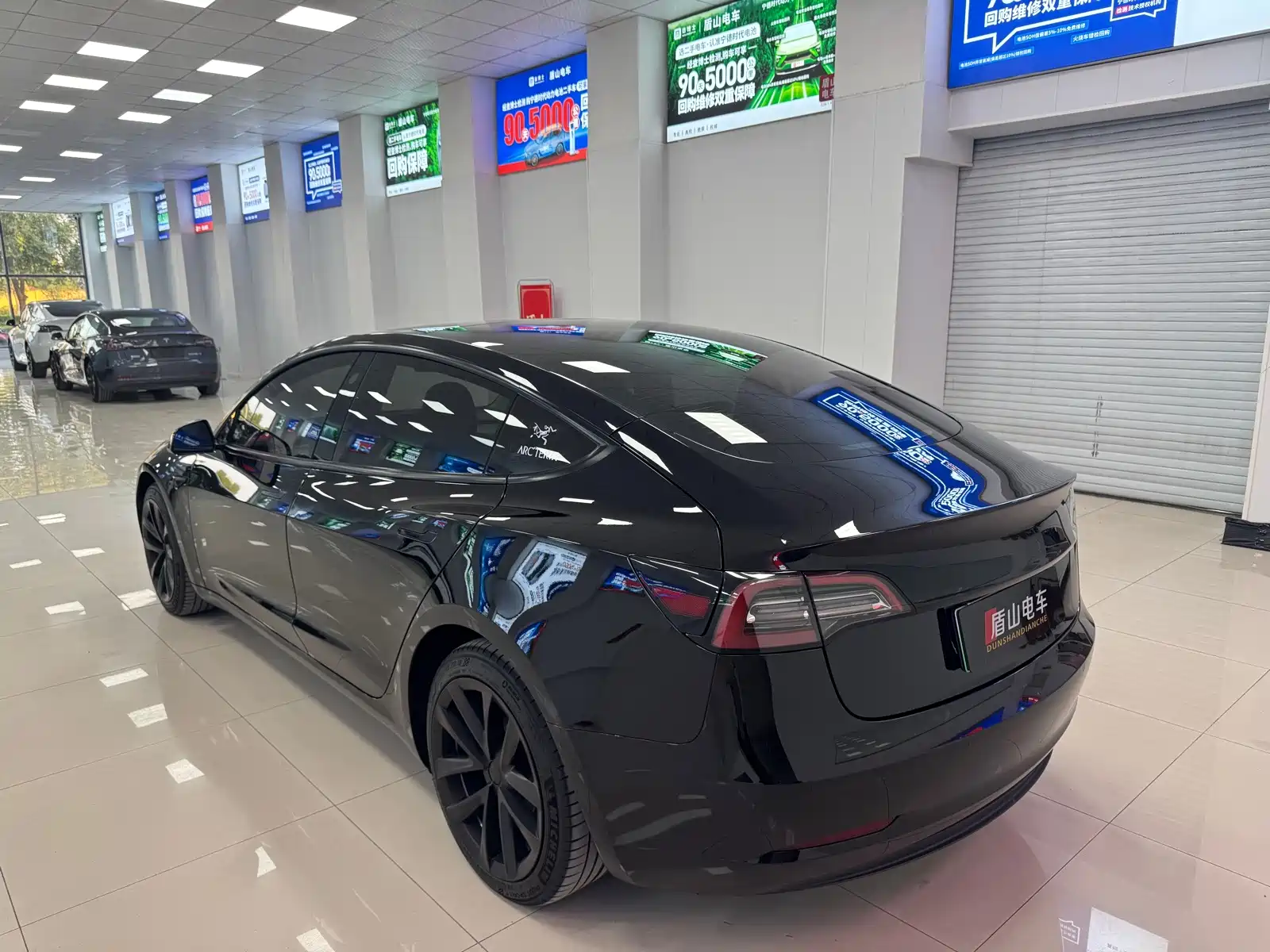 Фото 4 - Tesla Model 3 (Import)