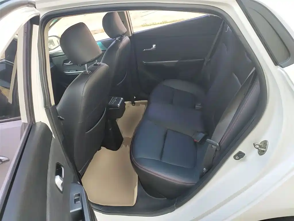 Kia K2 2015 Sedan 1.4L AT GLS фото 17