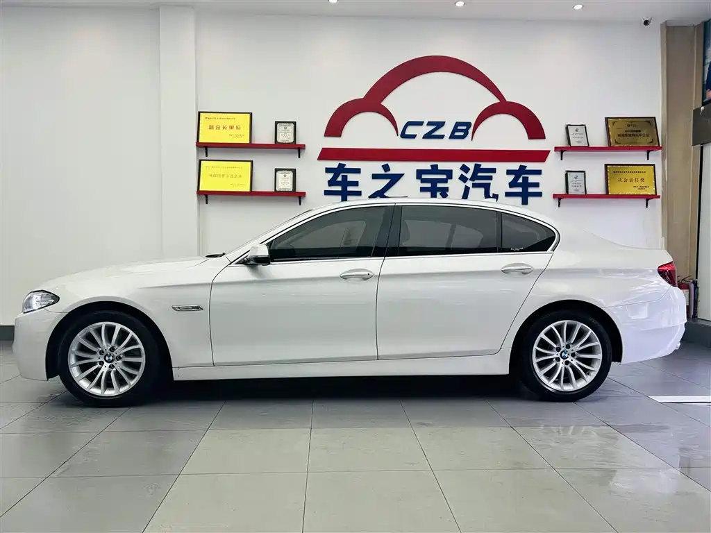 BMW 5 Series 2014 525Li Luxury Design Package фото 4