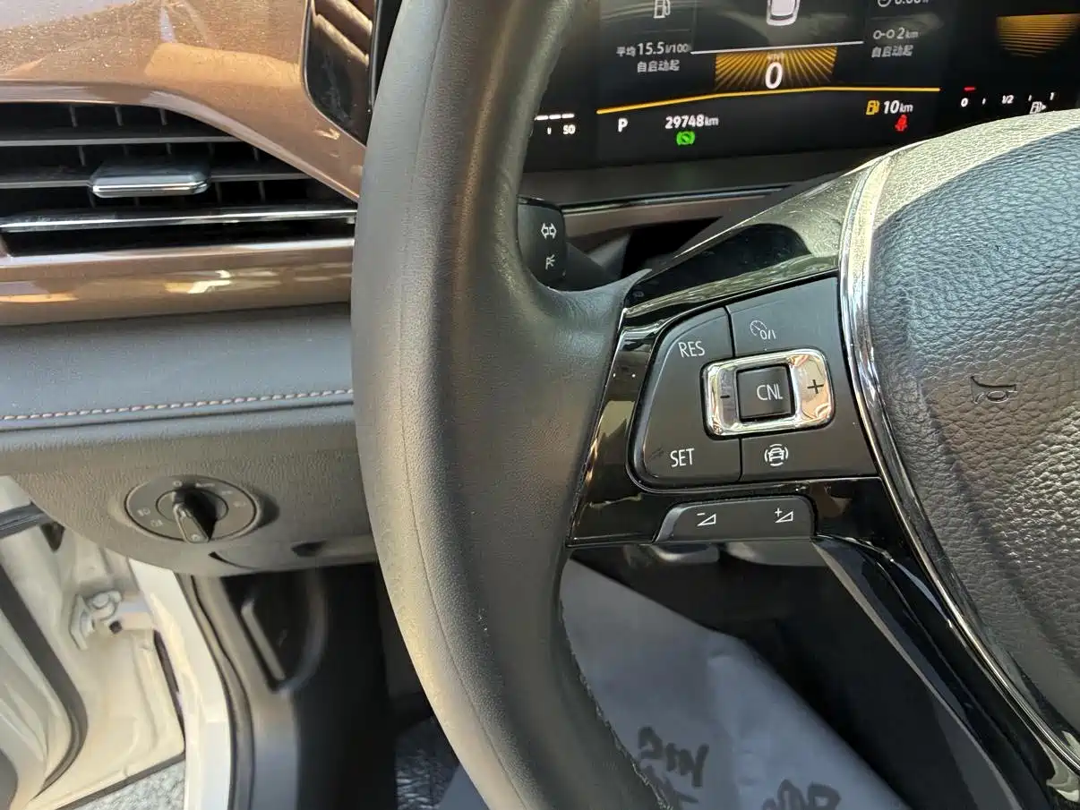 Volkswagen Tharu, миниатюра 13