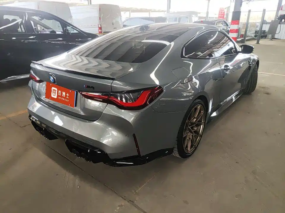 BMW M4 2024 BMW M4 Coupe M xDrive Competition фото 2
