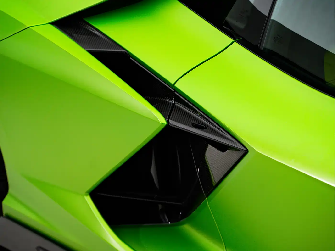 Lamborghini Revuelto 2023 6.5L PHEV Standard фото 21