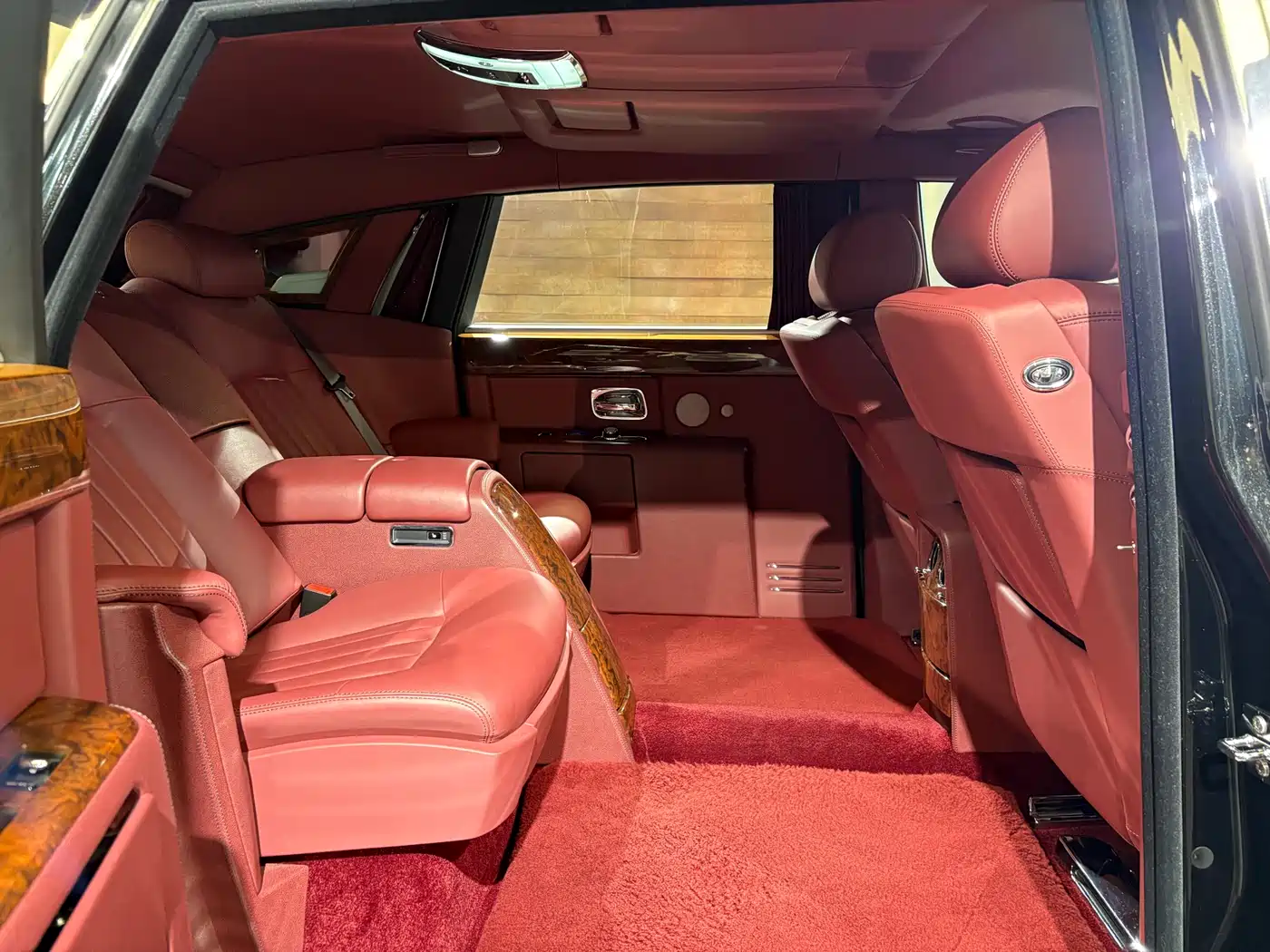 Rolls-Royce Phantom 2012 2013 6.7L Extended Wheelbase (EWB)