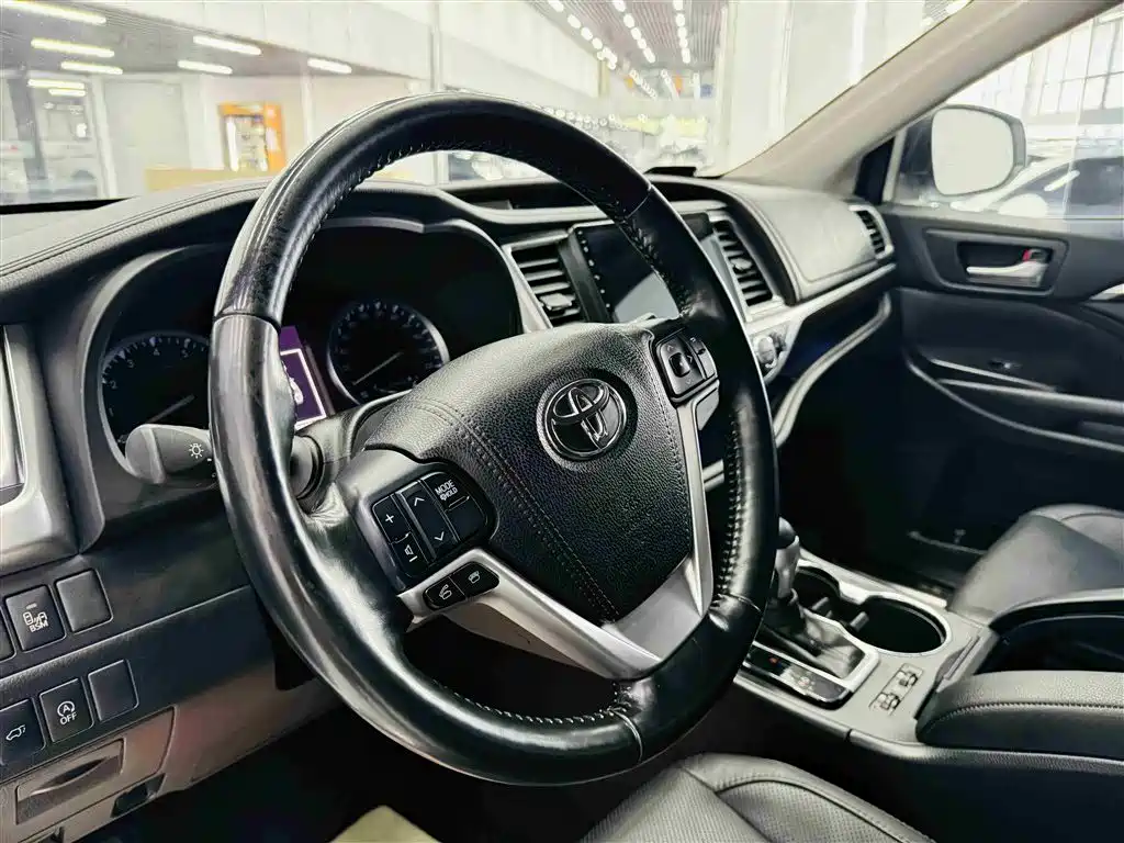 Toyota Highlander 2017 2.0T 4WD Ultimate 7-Seater фото 13