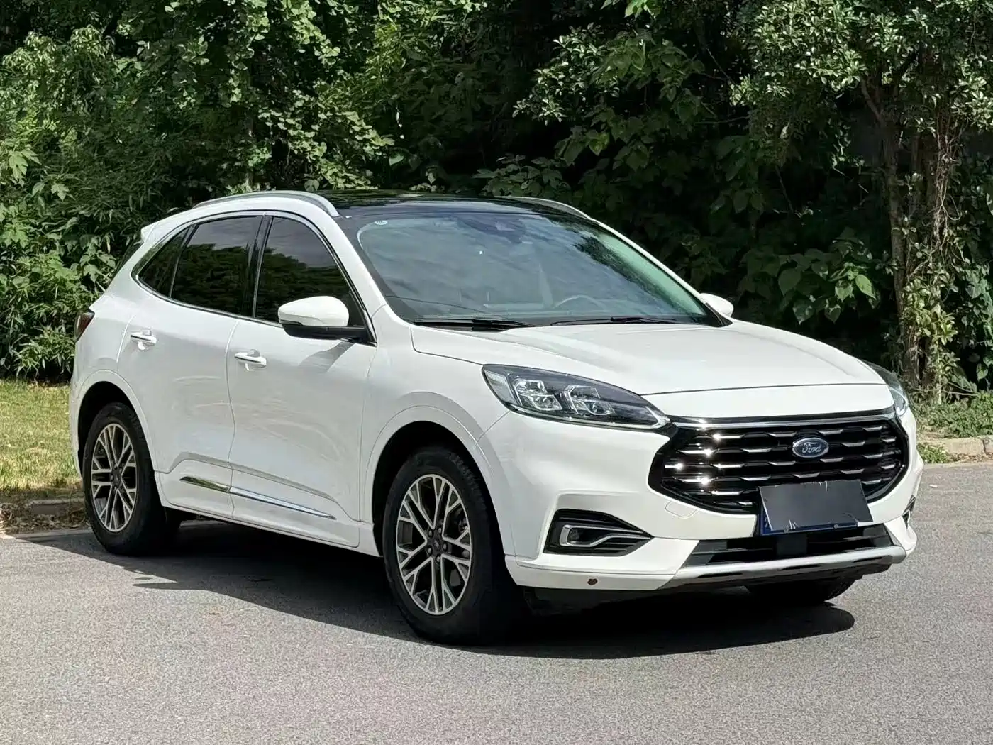 Ford Escape 2020 EcoBoost 245 AWD Premium Edition фото 3