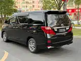 Фото 11 - Toyota Alphard