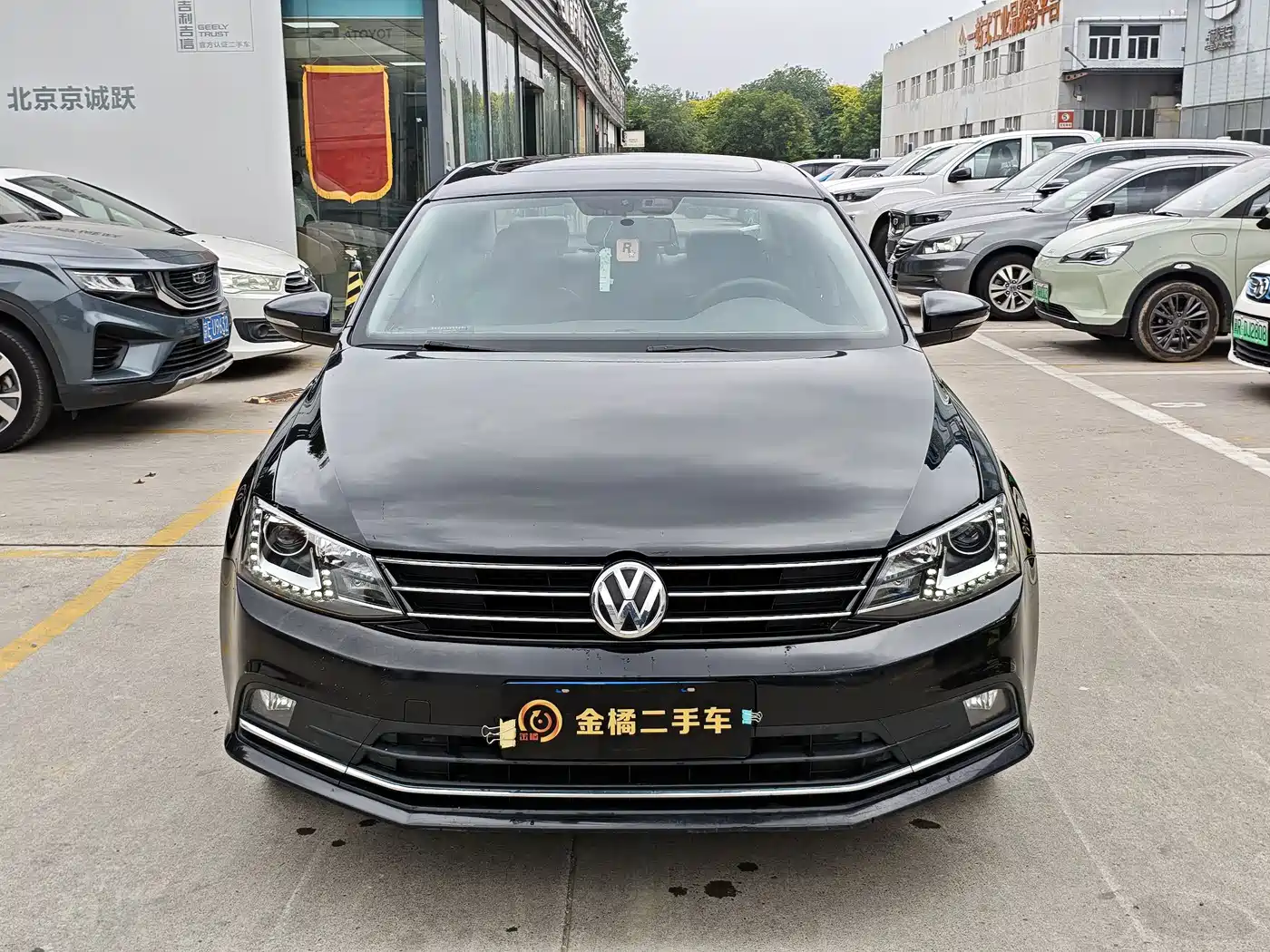 Volkswagen Sagitar 2015 230TSI Automatic Comfort фото 6