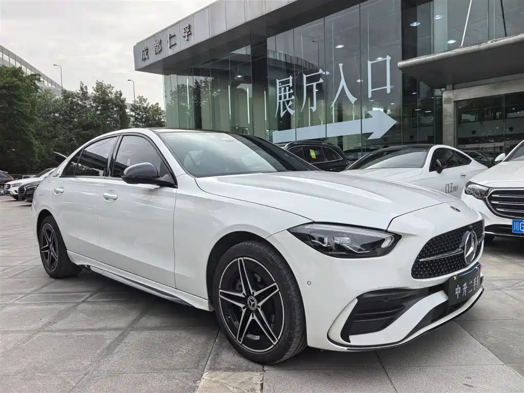 Mercedes-Benz C-Class 2023 C 260 L Night Edition Sport фото 3