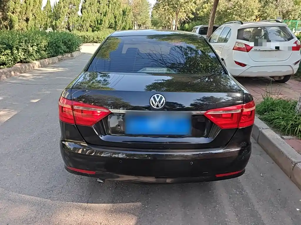 Фото 6 - Volkswagen Lavida