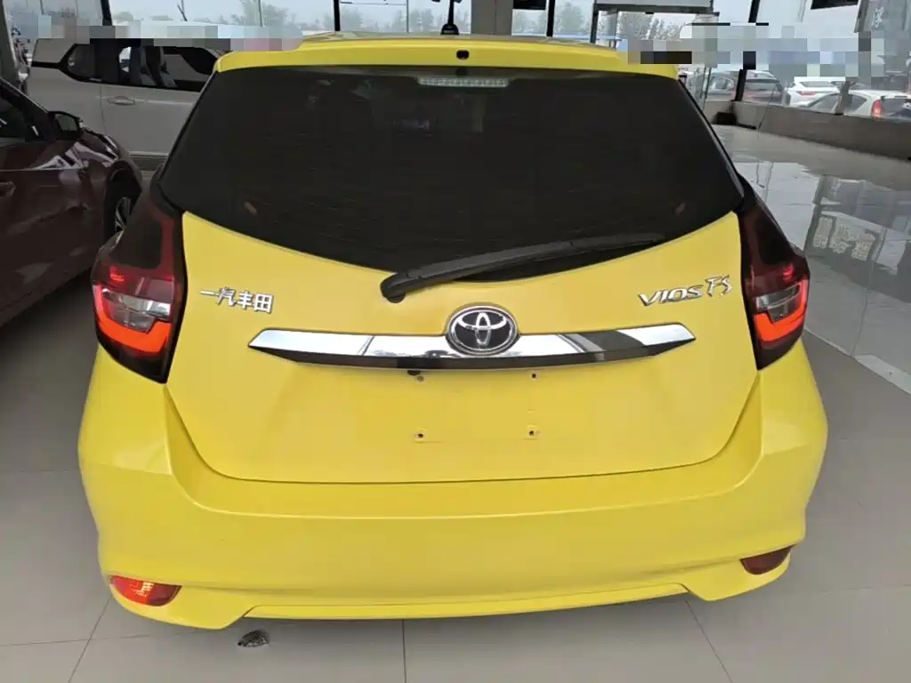 Фото 6 - Toyota Vios FS