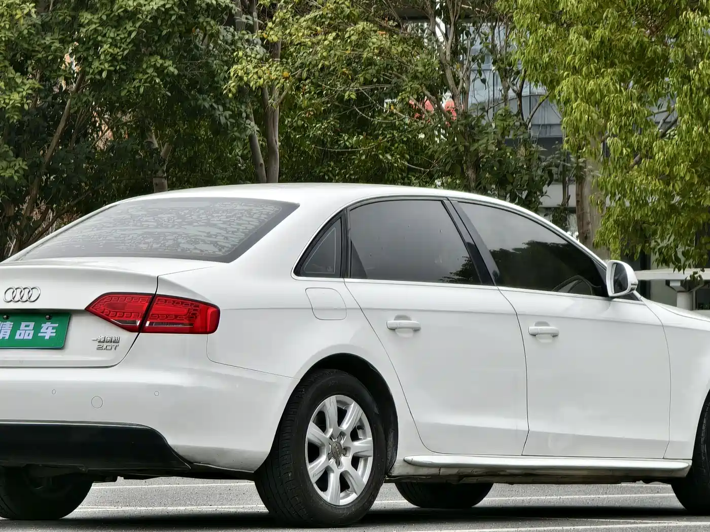 Фото 4 - Audi A4L