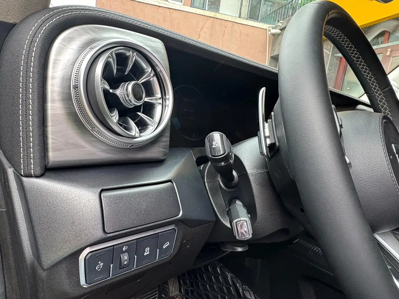 Tank 300 2023 Off-Road Edition 2.0T Challenger фото 14