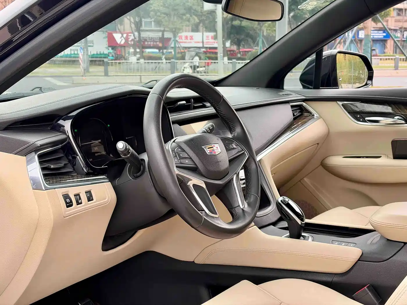 Cadillac XT5 2016 2016 28T AWD Luxury Model