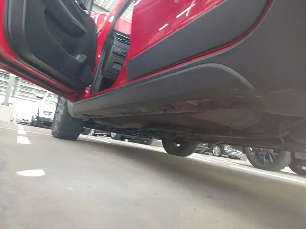 Фото 22 - Geely Vision X3